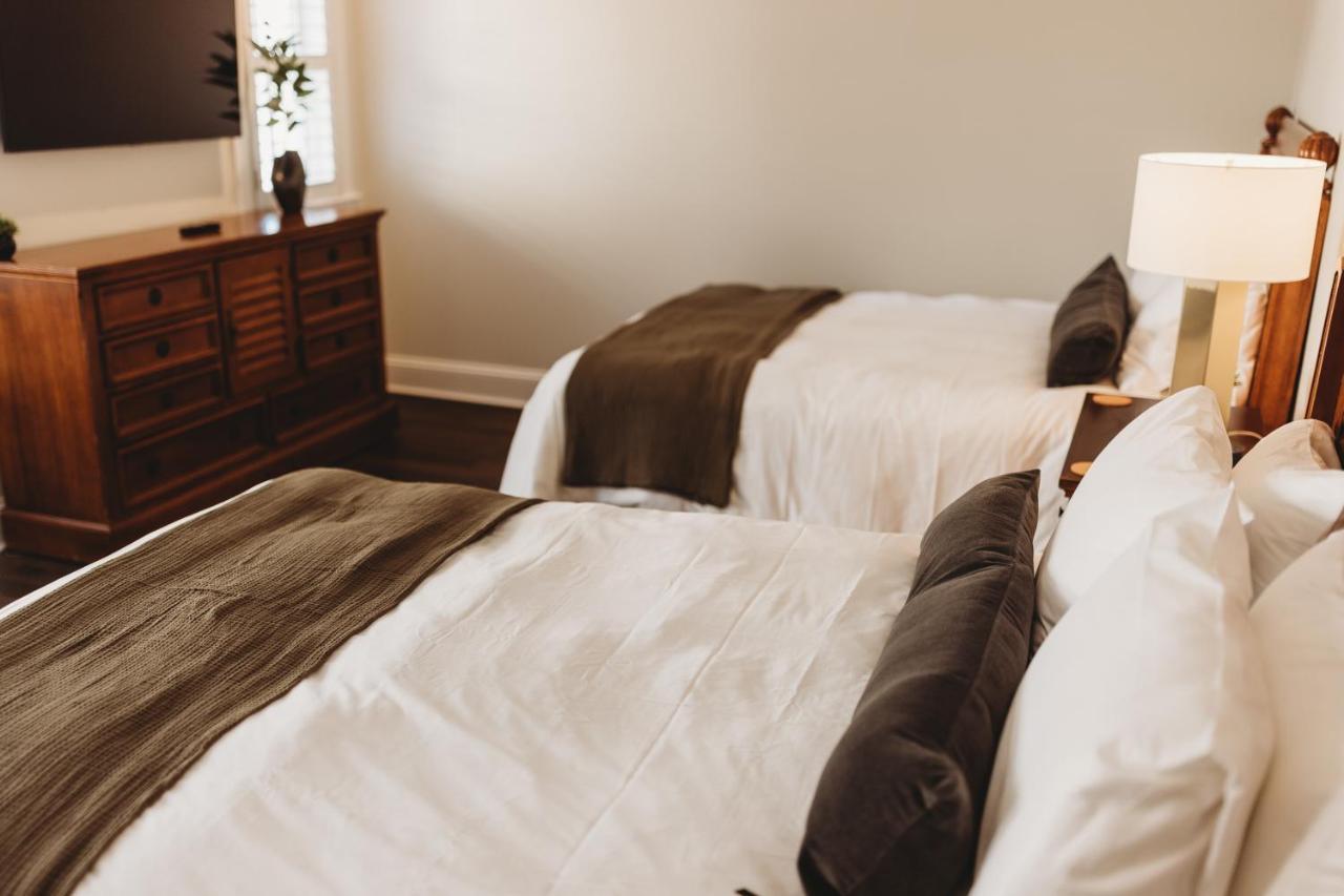 The Jefferson Inn サザンパインズ エクステリア 写真